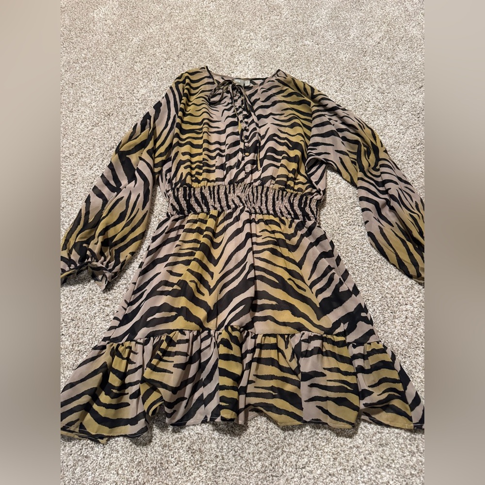ASOS Animal Print Long Sleeve Mini Dress | Size 8 - Picture 6 of 10